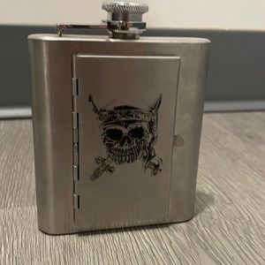 Pirates flask with compartment